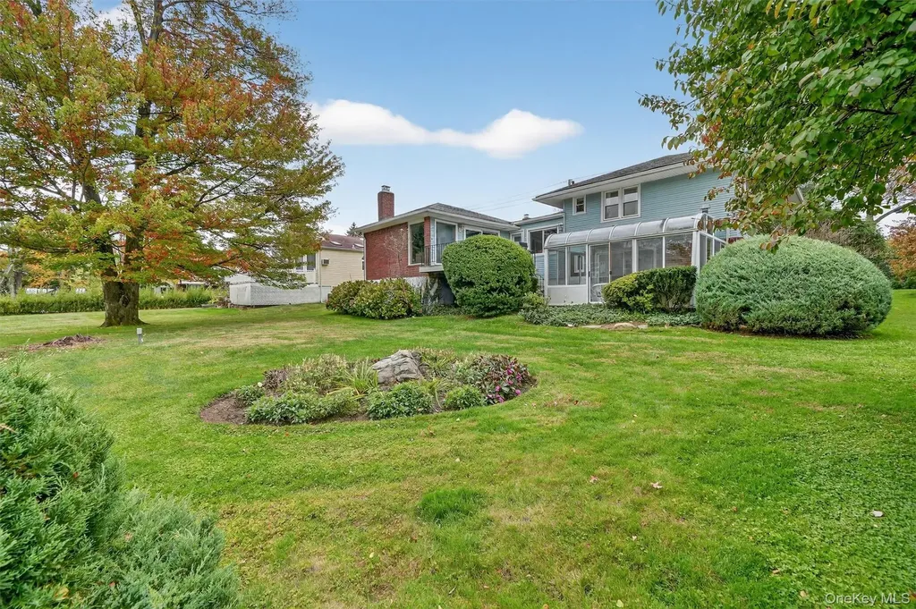 177 Finmor Drive White Plains NY 10607