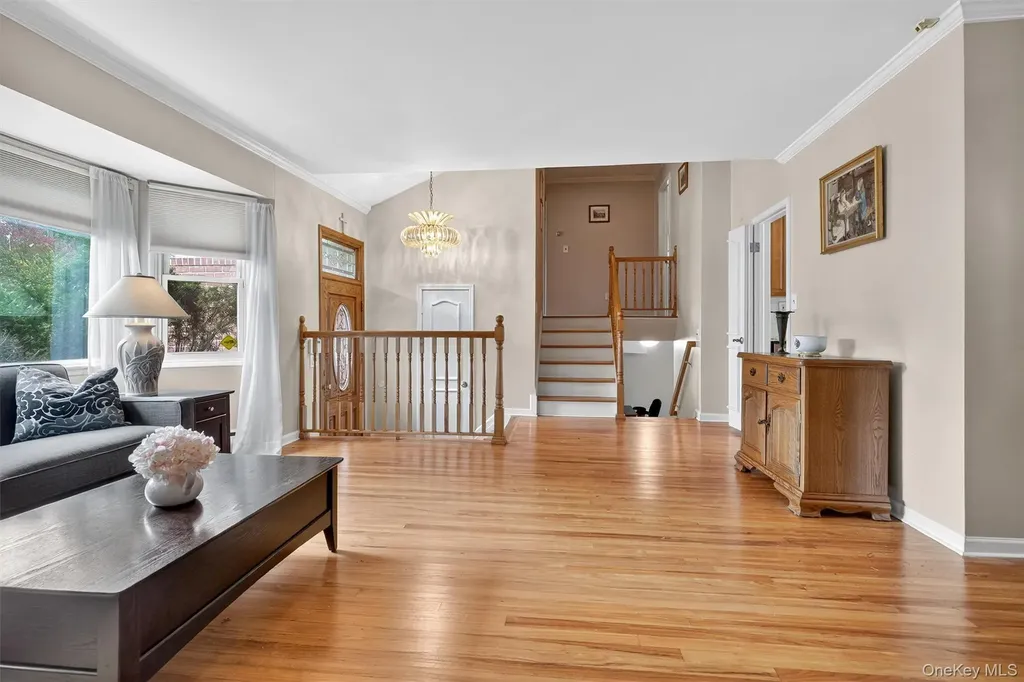 177 Finmor Drive White Plains NY 10607