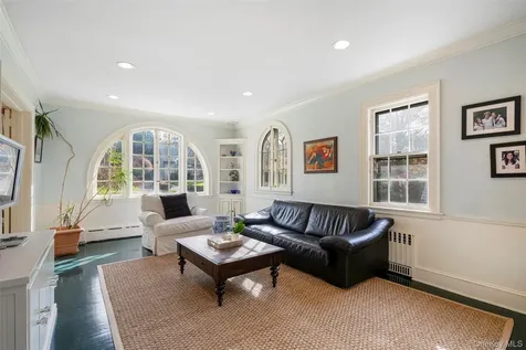 290 Overlook Road New Rochelle NY 10804