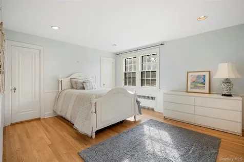 290 Overlook Road New Rochelle NY 10804