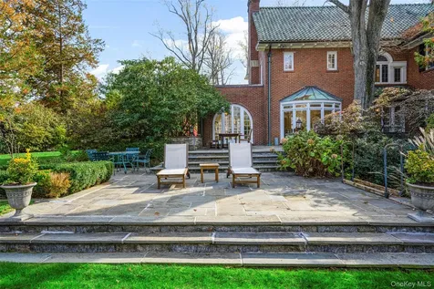 290 Overlook Road New Rochelle NY 10804