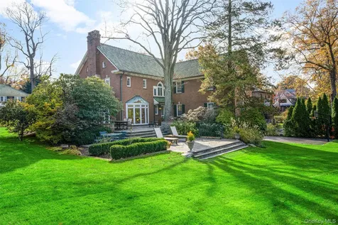 290 Overlook Road New Rochelle NY 10804