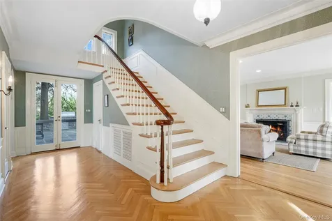 290 Overlook Road New Rochelle NY 10804