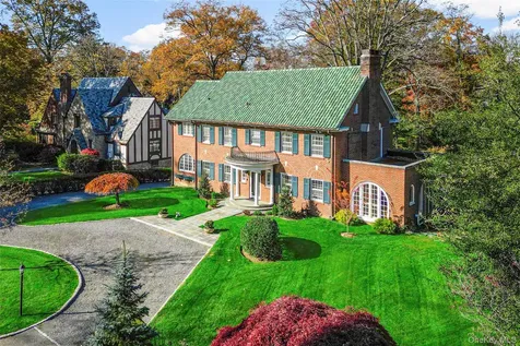 290 Overlook Road New Rochelle NY 10804
