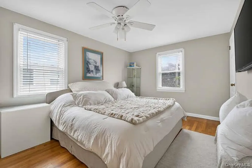 453 Andrews Road Mineola NY 11501