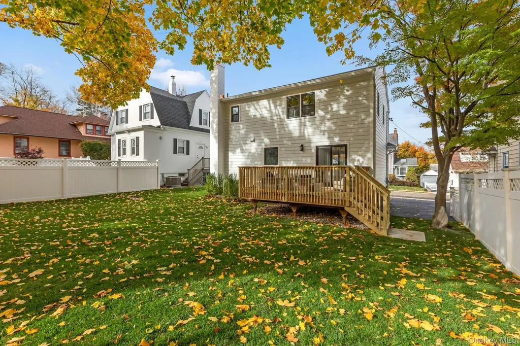 10 Poplar Avenue Pelham NY 10803