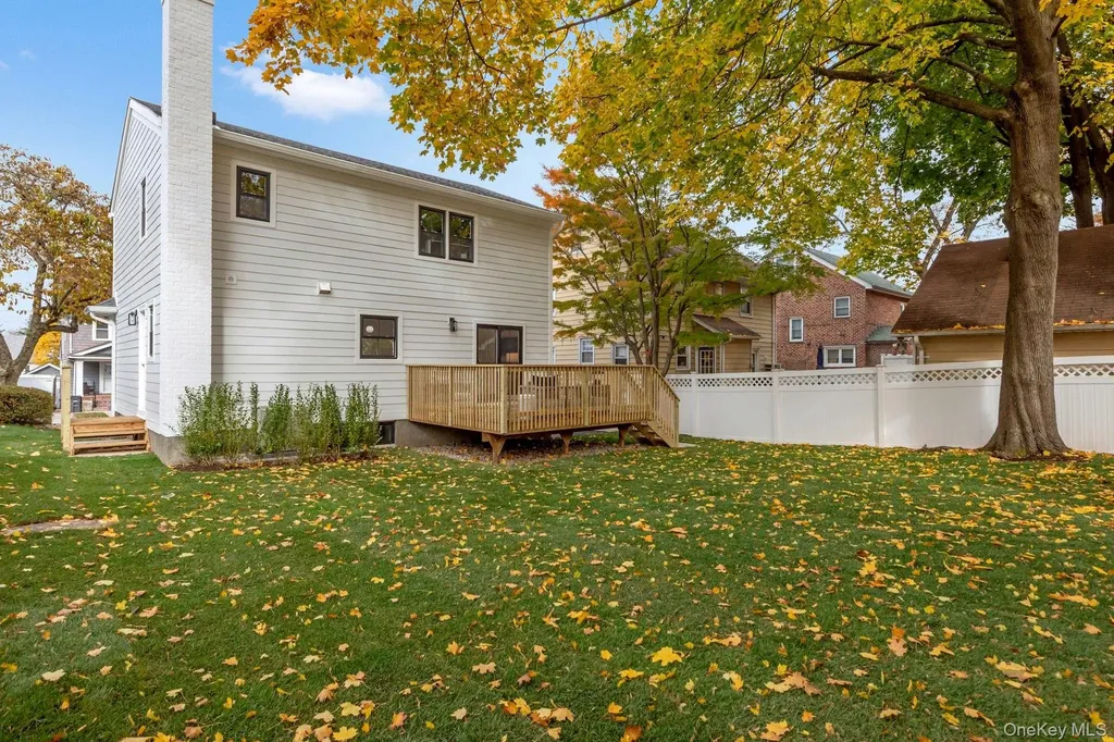 10 Poplar Avenue Pelham NY 10803