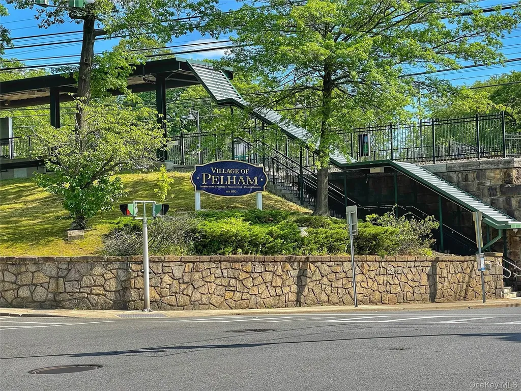 10 Poplar Avenue Pelham NY 10803