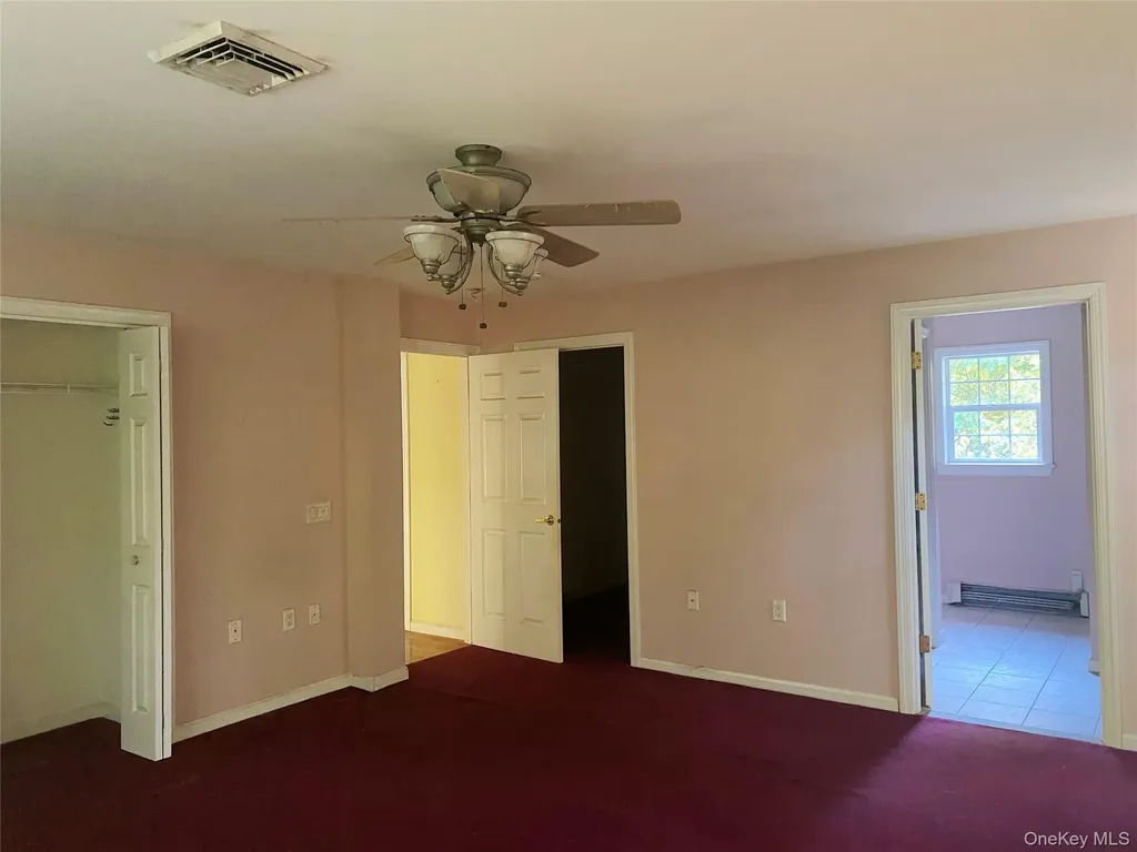 71 Easy Street Hurley NY 12443