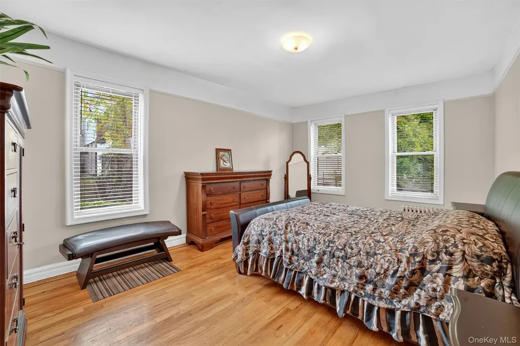 219 Bronx River Road Yonkers NY 10704