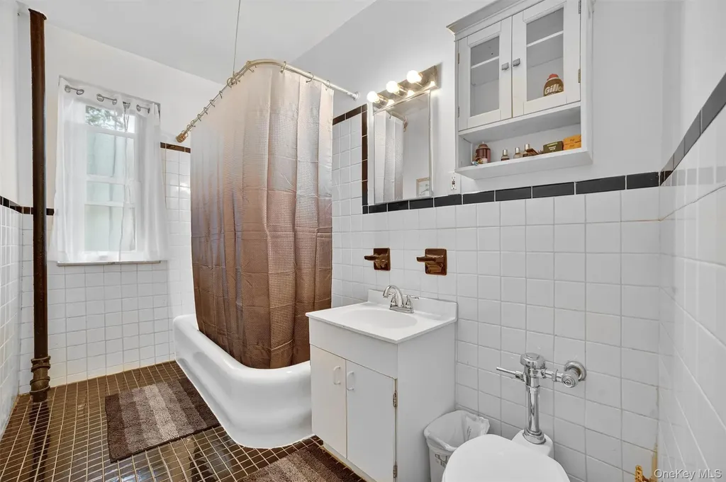 219 Bronx River Road Yonkers NY 10704