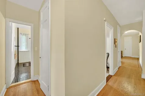 219 Bronx River Road Yonkers NY 10704