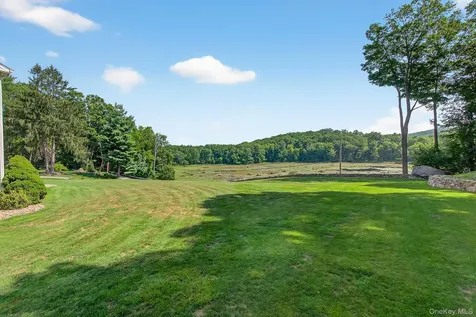 23 Barrett Pond Road Cold Spring NY 10516