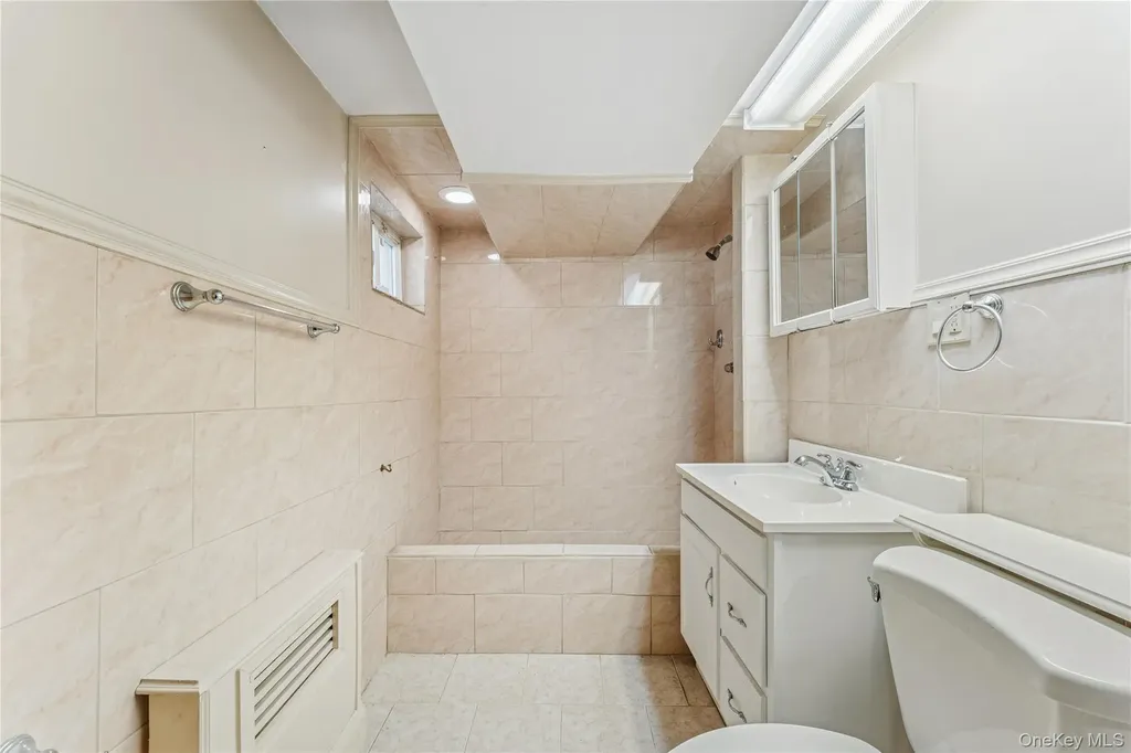 4109 Avenue I Brooklyn NY 11210