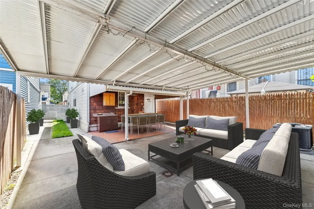 4109 Avenue I Brooklyn NY 11210