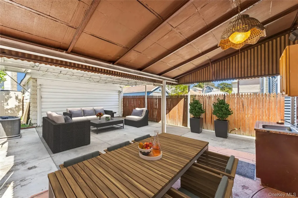 4109 Avenue I Brooklyn NY 11210