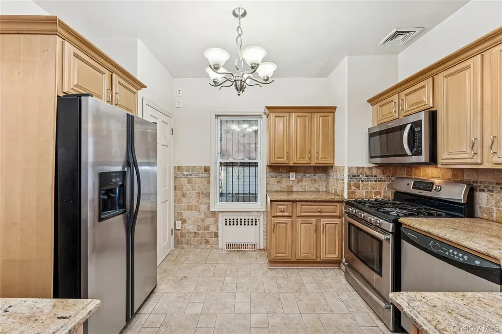 4109 Avenue I Brooklyn NY 11210