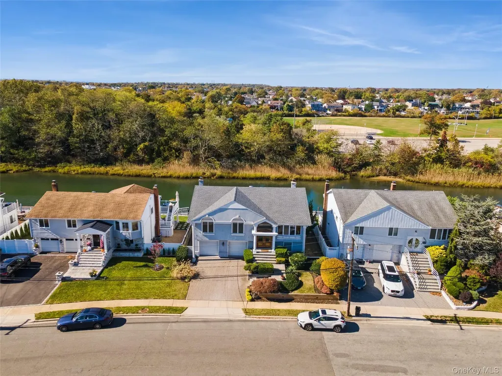 2858 Shore Road Bellmore NY 11710