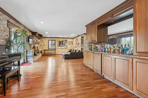 2858 Shore Road Bellmore NY 11710