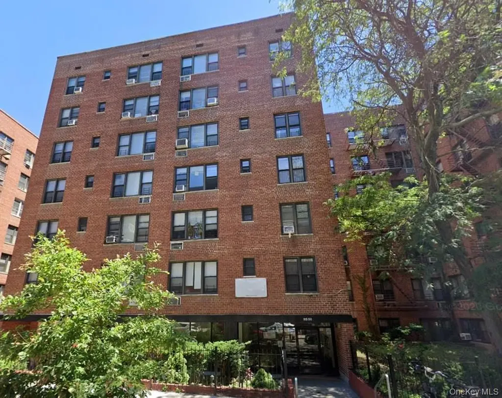 83-30 Vietor Avenue Elmhurst NY 11373