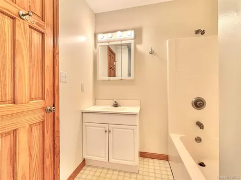 15 Wyant Drive Rhinebeck NY 12572