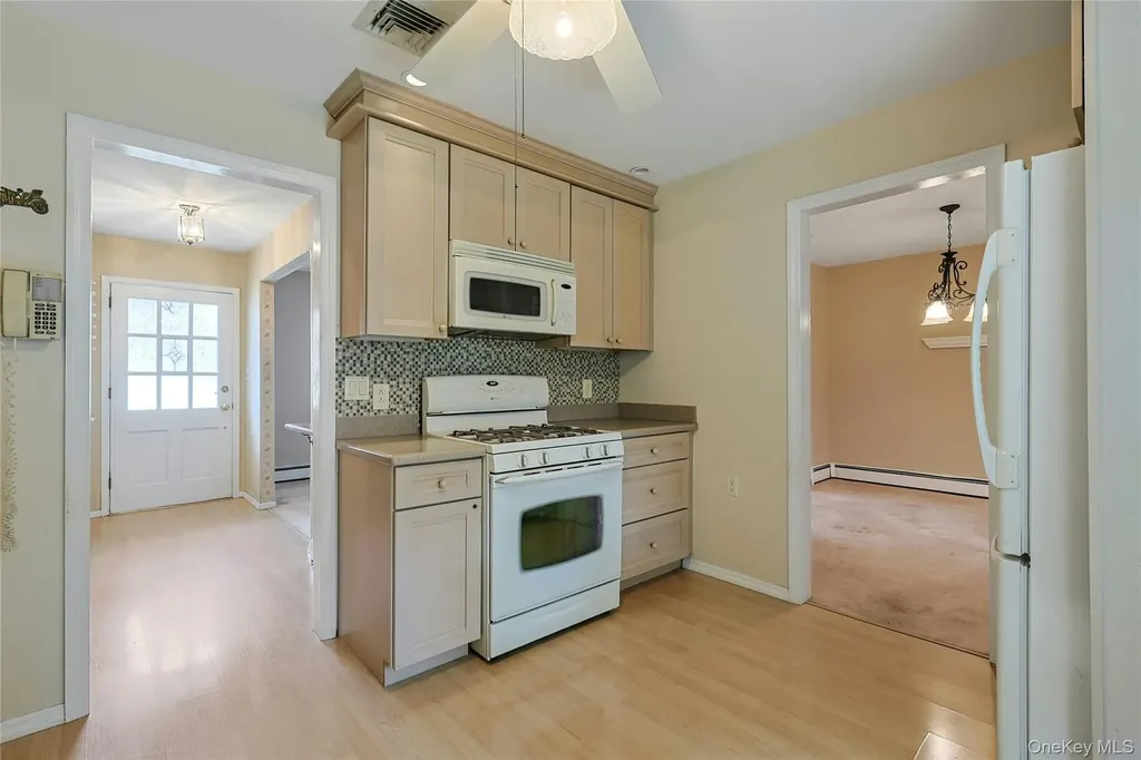 27 Sunrise Drive Stony Point NY 10980
