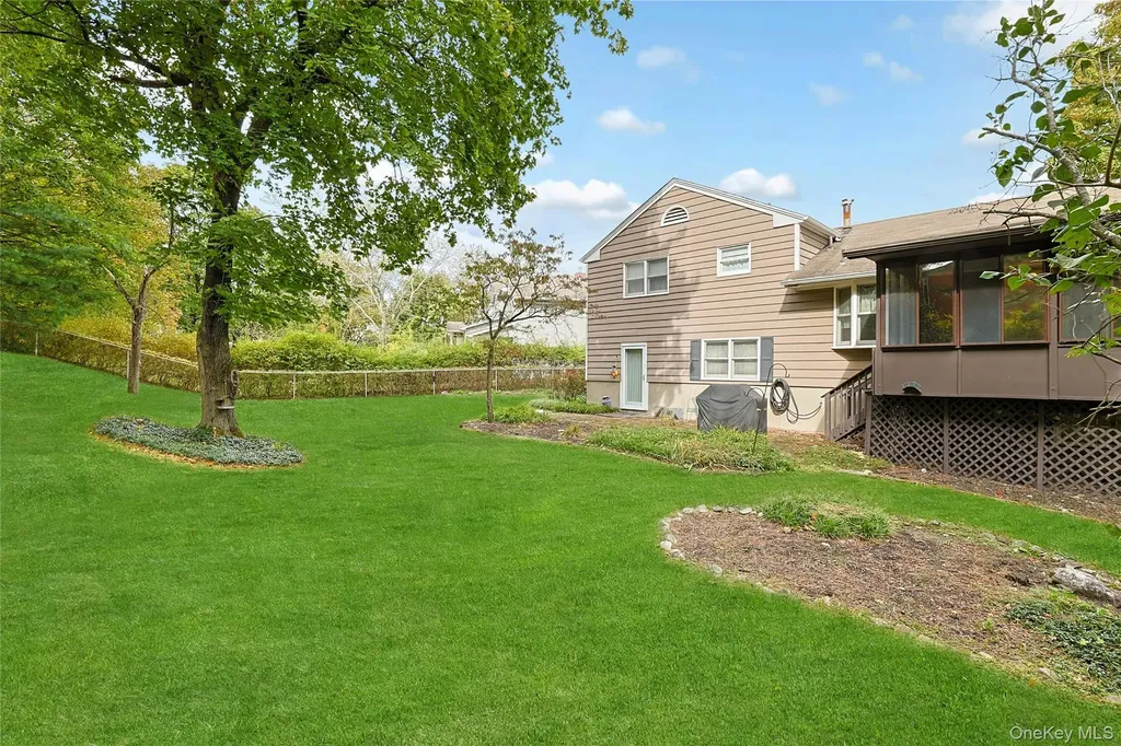 27 Sunrise Drive Stony Point NY 10980