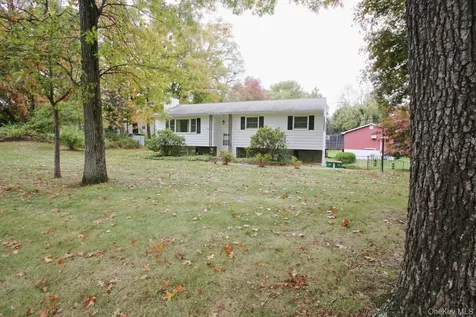 7 Margaret Drive Hyde Park NY 12538