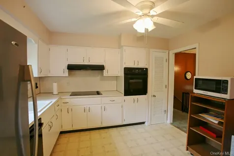 7 Margaret Drive Hyde Park NY 12538