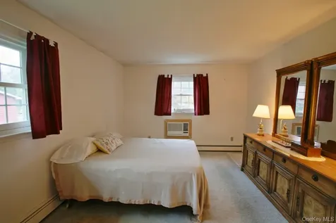 7 Margaret Drive Hyde Park NY 12538