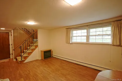 7 Margaret Drive Hyde Park NY 12538