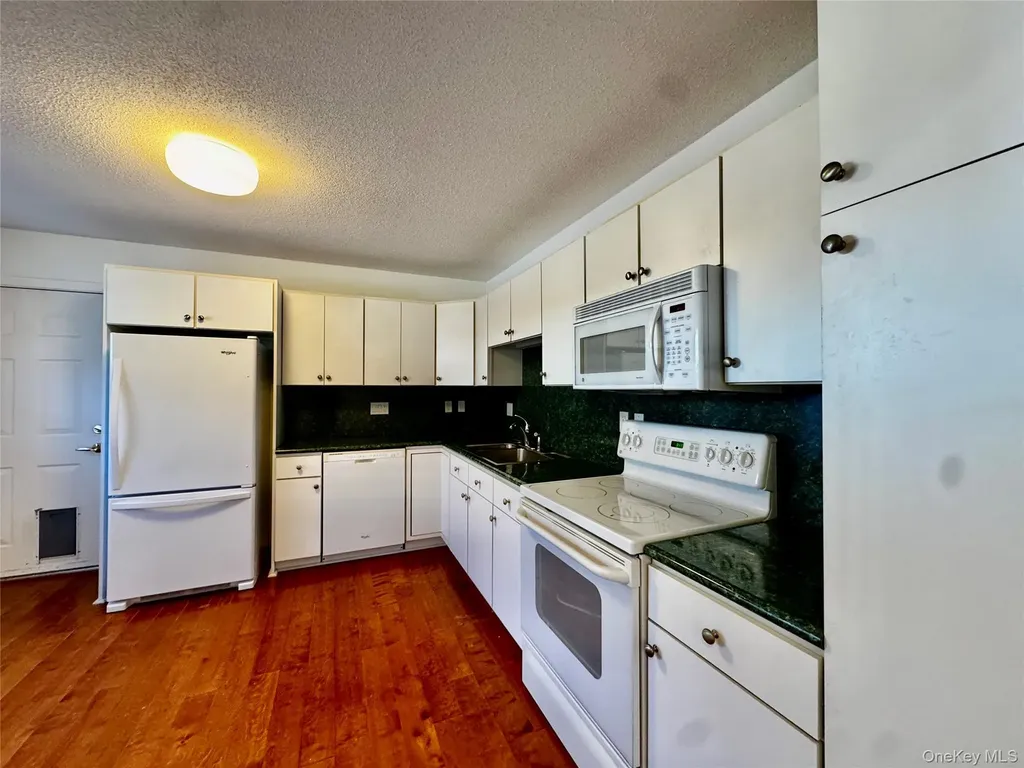 839 Heritage Hills Somers NY 10589