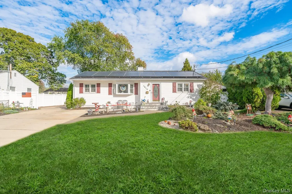 1019 Carll Drive Bay Shore NY 11706