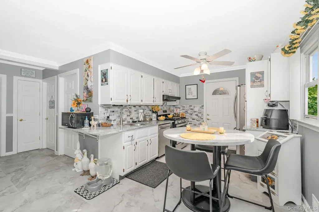 1019 Carll Drive Bay Shore NY 11706