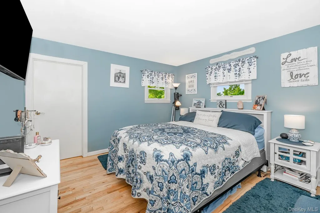 1019 Carll Drive Bay Shore NY 11706
