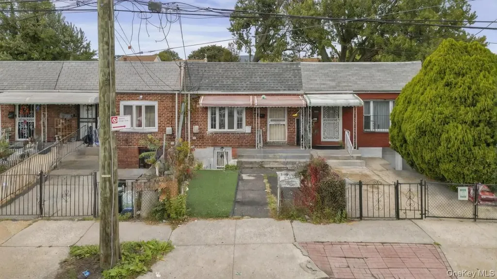 13024 Springfield Boulevard Springfield Gardens NY 11413