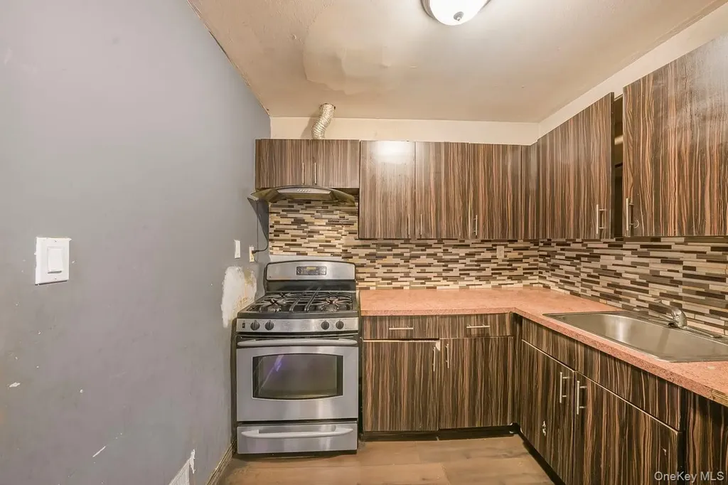 13024 Springfield Boulevard Springfield Gardens NY 11413