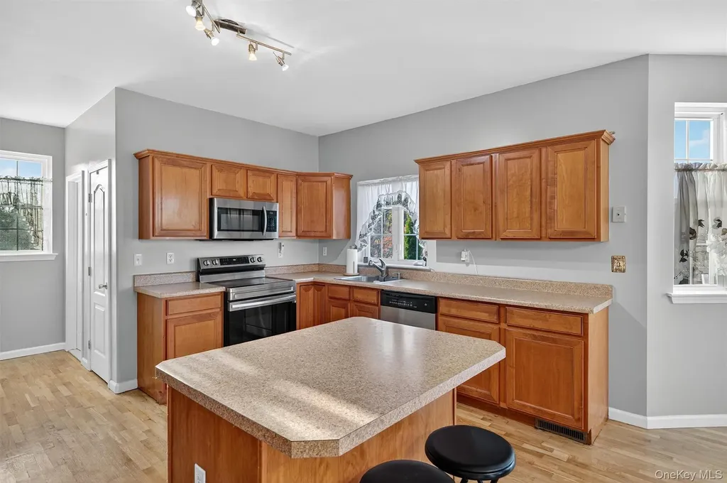 21 Devans Drive Otisville NY 10963