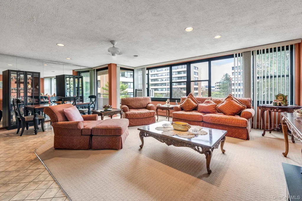 10-01 162 Street Beechhurst NY 11357