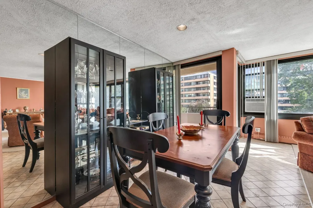 10-01 162 Street Beechhurst NY 11357