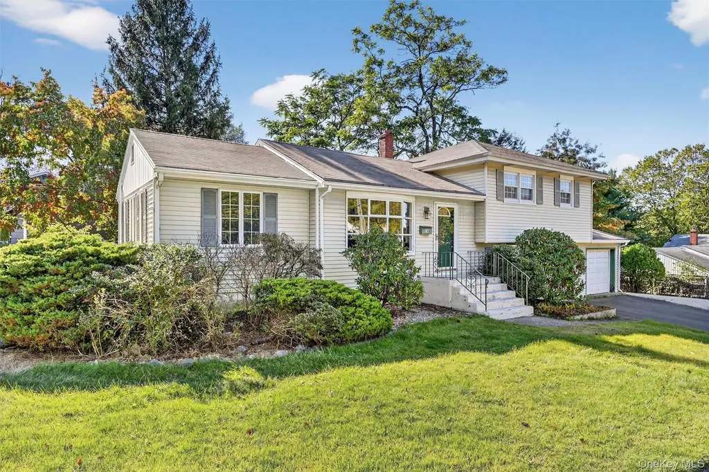 23 Maplewood Boulevard Suffern NY 10901