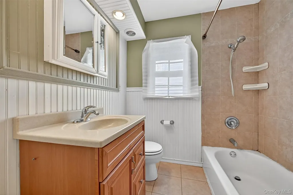 23 Maplewood Boulevard Suffern NY 10901