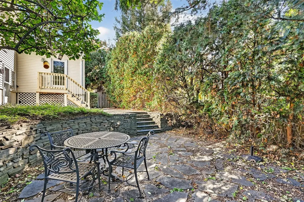23 Maplewood Boulevard Suffern NY 10901