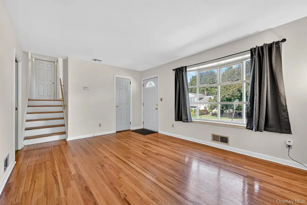 23 Maplewood Boulevard Suffern NY 10901