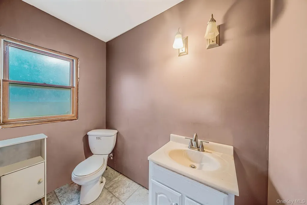 70 Robert Street Patchogue NY 11772