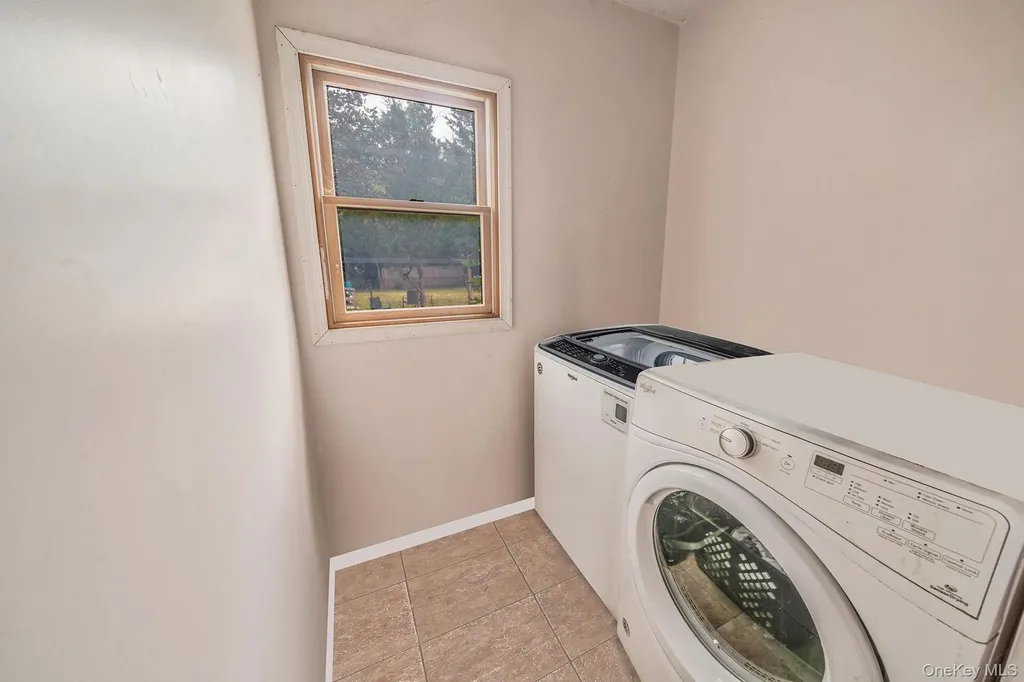 70 Robert Street Patchogue NY 11772