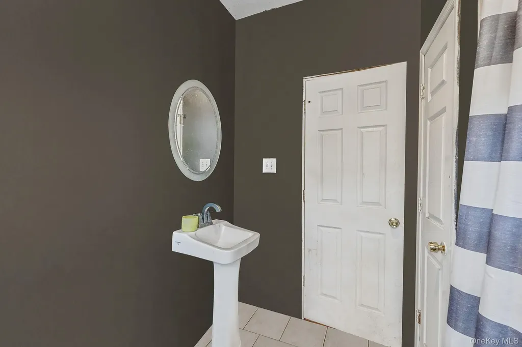 70 Robert Street Patchogue NY 11772