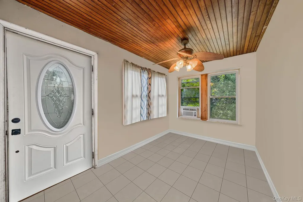 70 Robert Street Patchogue NY 11772