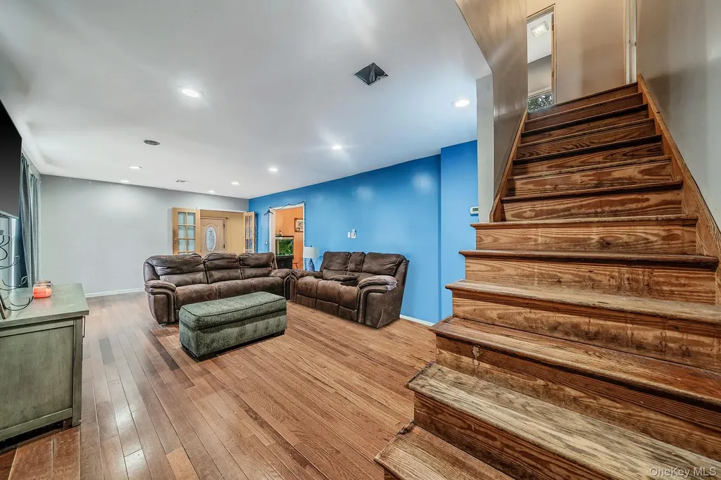 70 Robert Street Patchogue NY 11772