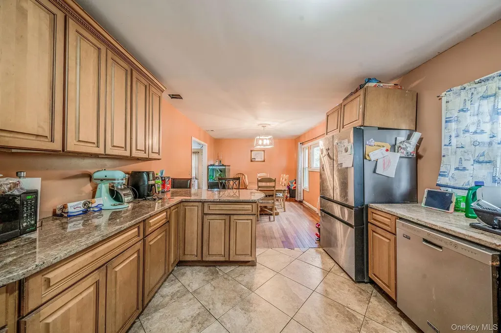 70 Robert Street Patchogue NY 11772